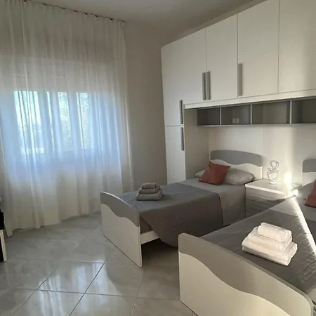 شقة L Infinito Villa Caldari